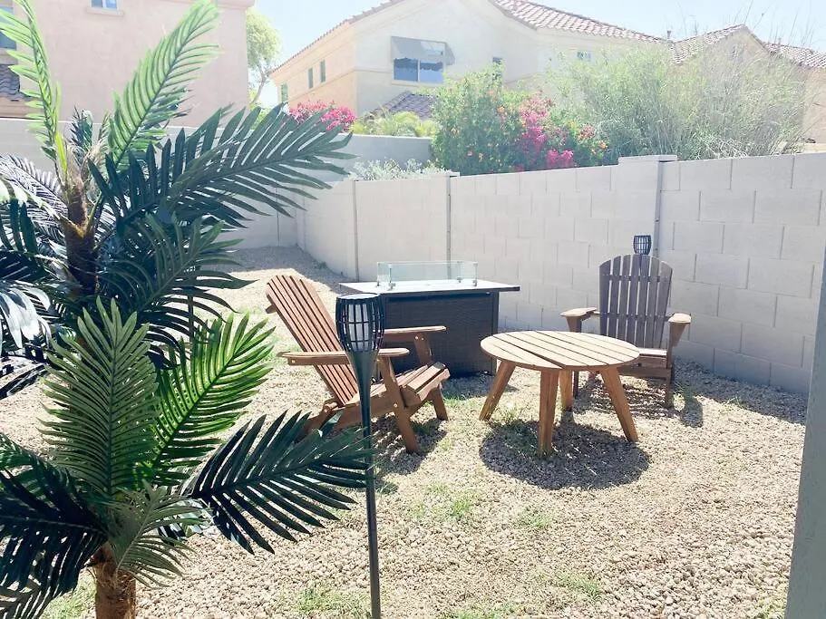 Modern Townhouse In Tempe Near Arizona State University With Fast Wi-Fi & Free Parking For Cozy Stay Villa
